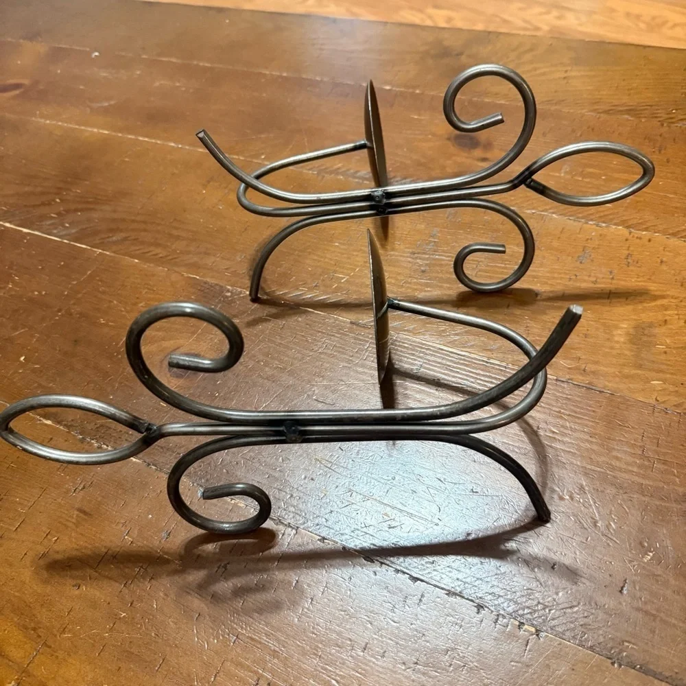 Source Unknown metal candle